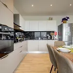 Ridge View - Beautiful With Sea Views شقة *
