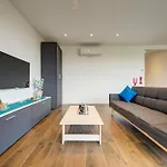 شقة Ridge View - Beautiful With Sea Views