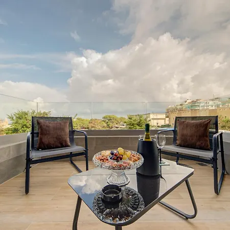 شقة Ridge View - Beautiful With Sea Views المليحة