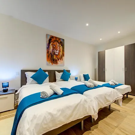 Ridge View 1 Sea View Terrace Apartment