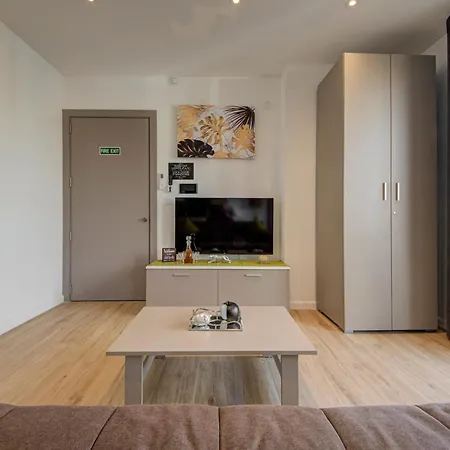 Ridge View 1 Sea View Terrace Apartment *