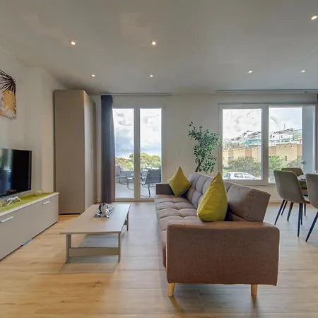 Ridge View - Beautiful With Sea Views شقة المليحة