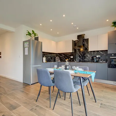 شقة Ridge View - Beautiful With Sea Views *