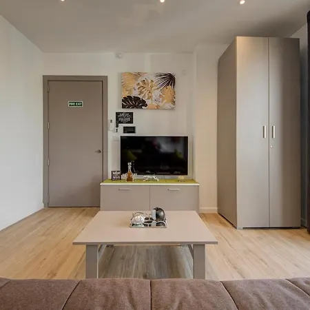 Ridge View - Beautiful With Sea Views Apartment Mellieħa