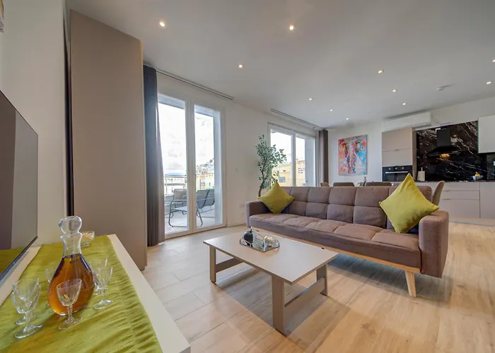 Ridge View And With Sea Views With Terraces *