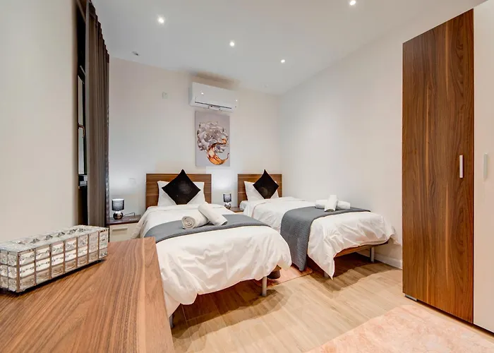 Ridge View And With Sea Views With Terraces Apartament