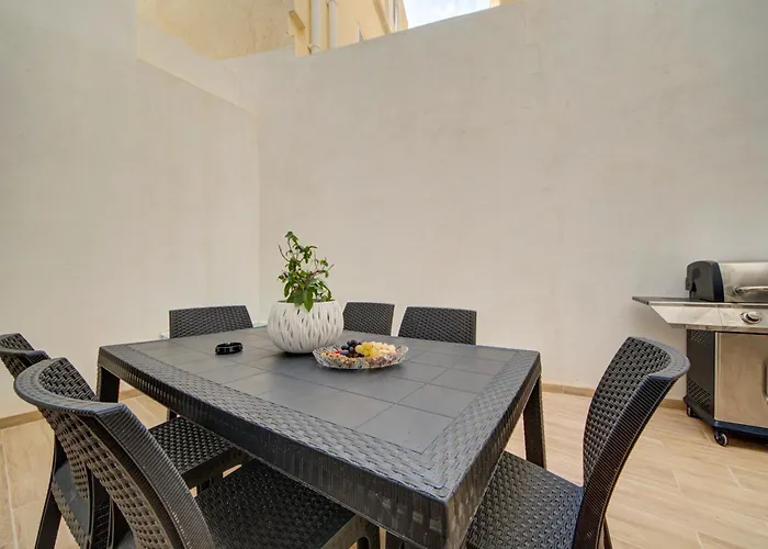 Ridge View And With Sea Views With Terraces