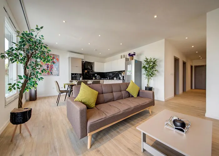 Ridge View And With Sea Views With Terraces Mellieħa